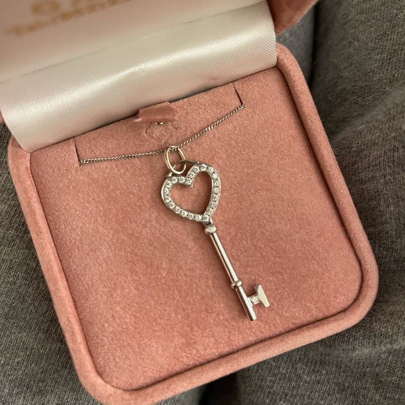 TIFFANY & CO 18k White Gold Heart Key w/ diamonds - Picture 2 of 5